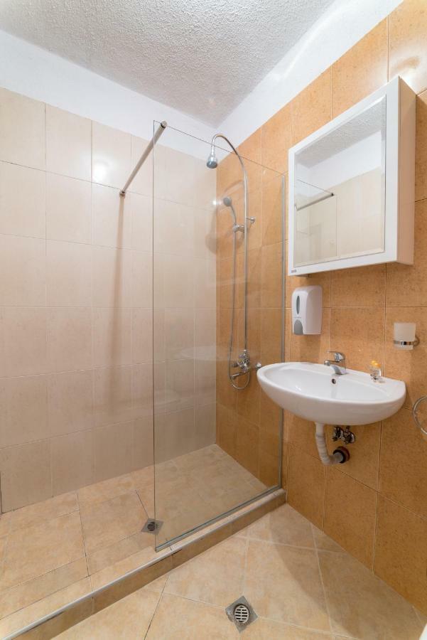 Comfort.Chic.Charming Apt With Terrace Near Ndk Sofia Ngoại thất bức ảnh